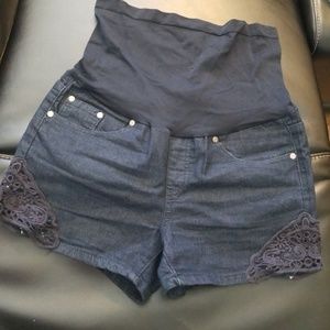 Cute Maternity shorts